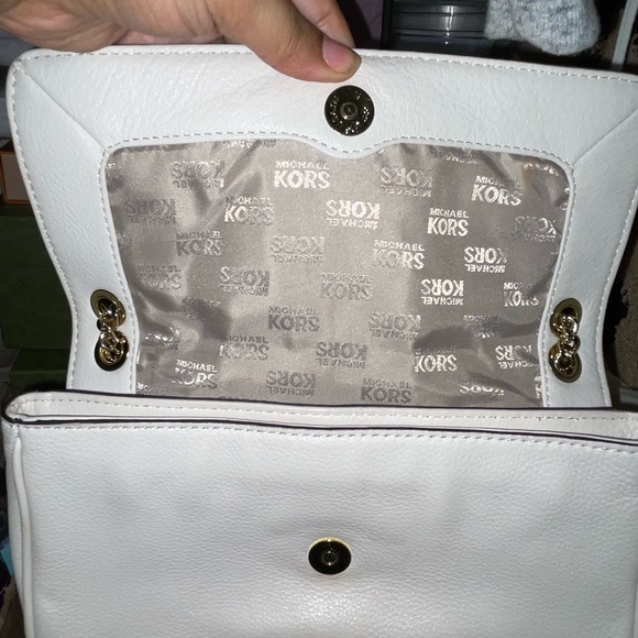 Michael Kors Bag - Picture 4 of 9